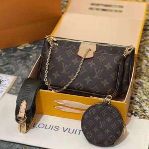 LV LOUIS VUITTON M44813